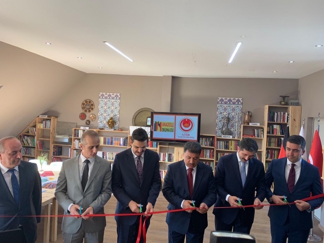 YTB yeni kütüphanesini Köln'de açtı